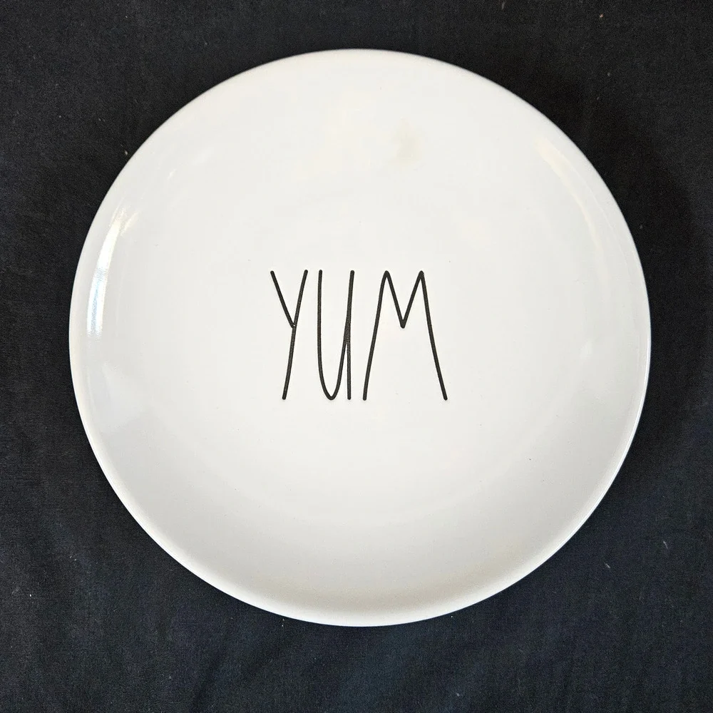 Rae Dunn Artisan Collection Yum White Plate‎ Farmhouse 6.25